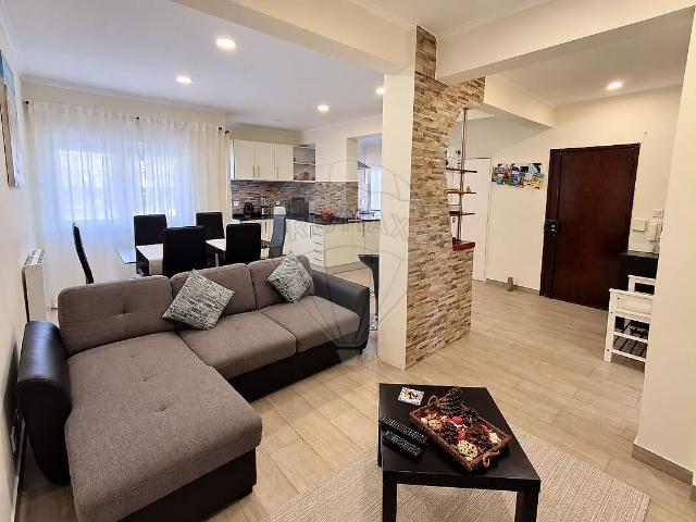 Apartamento alugar em Cacém, Cacém e São Marcos
