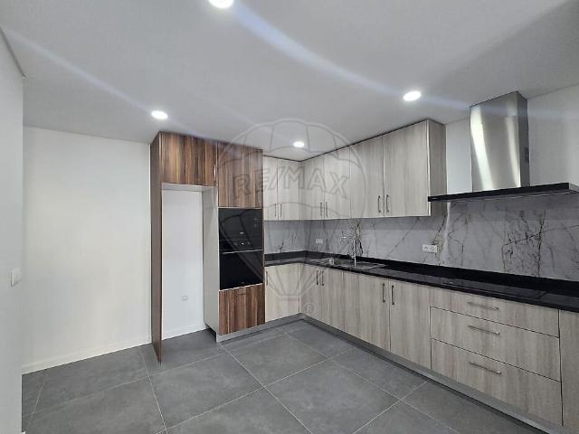 Apartamento alugar em Campo de Besteiros, Tondela