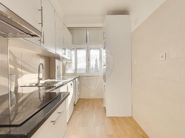 Apartamento alugar em Bairro de Campolide, Lisboa