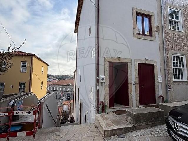 Apartamento alugar em Conjunto Urbano da Ribeira, Porto
