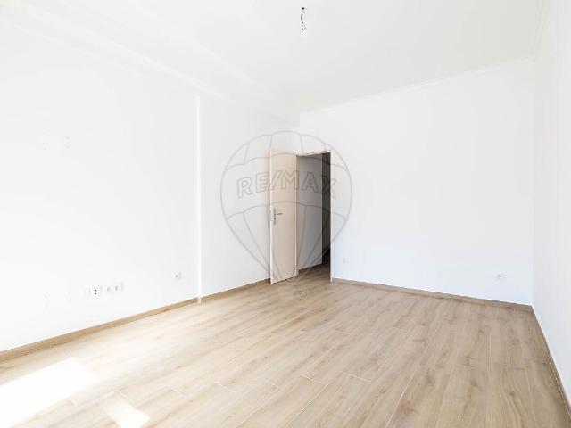 Apartamento alugar em Encosta do Sol, Amadora
