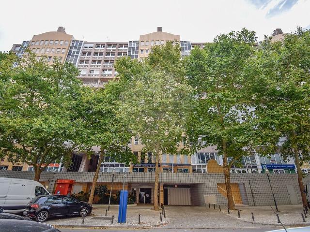 Apartamento alugar em Quinta do Lambert, Lisboa