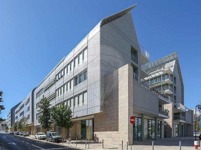 Apartamento alugar em Poço do Bispo, Lisboa
