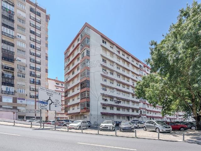 Apartamento alugar em Mina de Água, Amadora