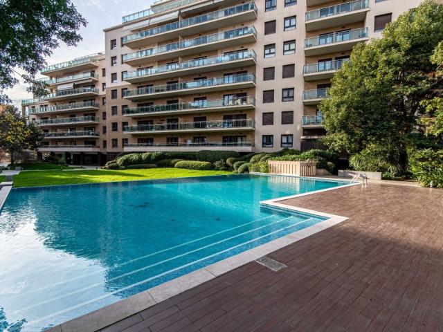 Apartamento alugar em Casal do Chapim, Odivelas