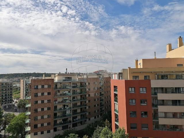 Apartamento alugar em Colinas do Cruzeiro, Odivelas