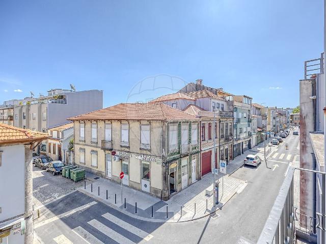 Apartamento alugar em Lindo Vale, Porto