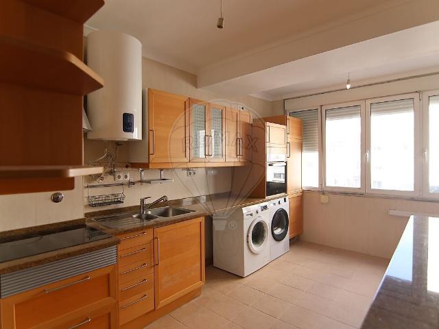 Apartamento alugar em Pontinha e Famões, Odivelas