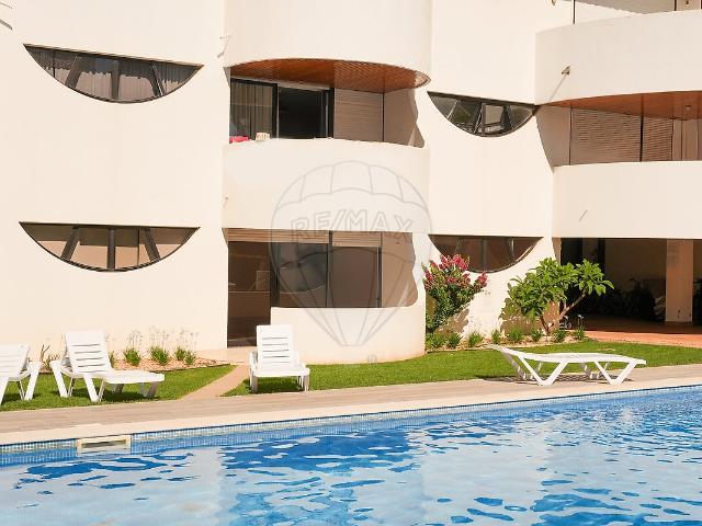 Apartamento alugar em Quarteira, Loulé