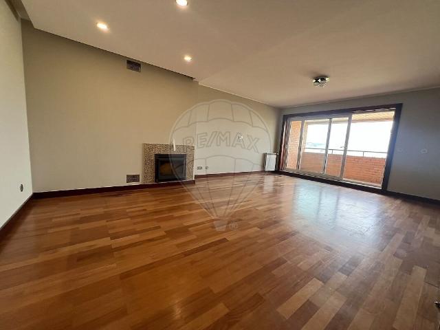 Apartamento alugar em Alta de Lisboa, Lisboa