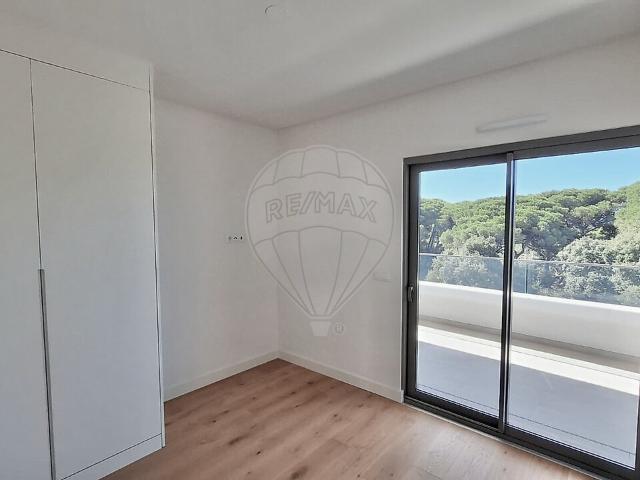 Apartamento alugar em Quinta do Outeiro, Seixal