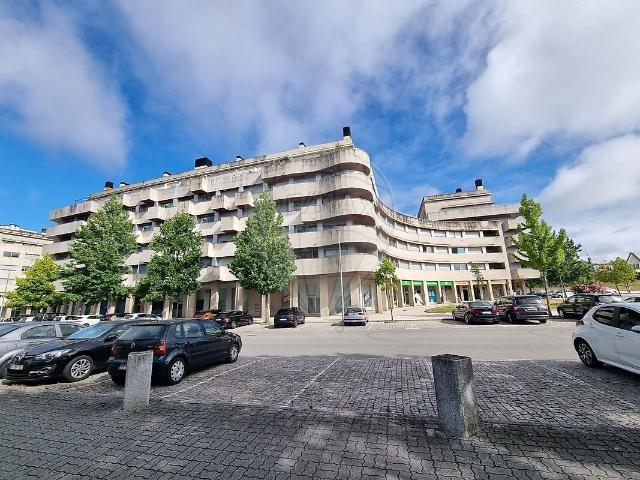 Apartamento alugar em Bairro das Mesuras, Viseu