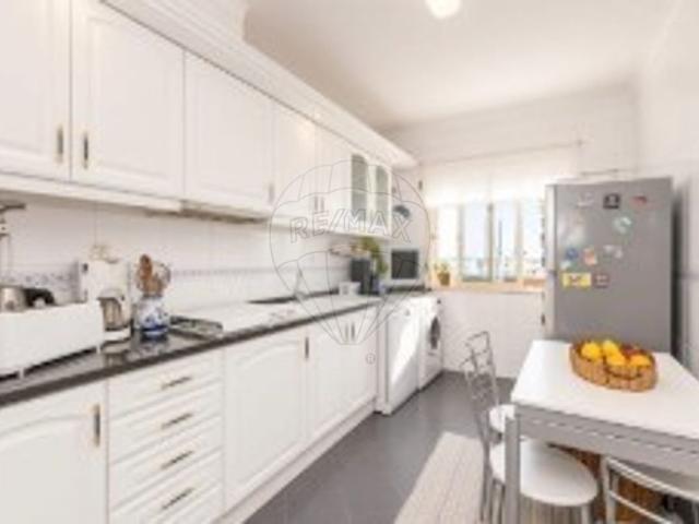 Apartamento venda em Barcarena, Cacém e São Marcos