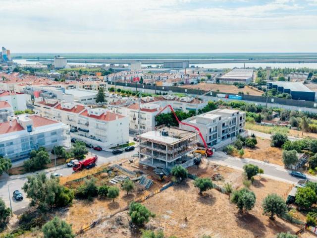 Apartamento venda em Sobralinho, Lisboa