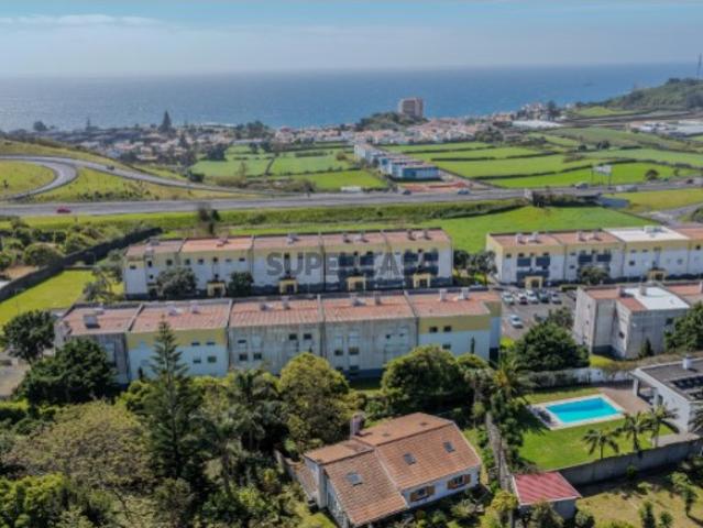 Casa venda em Rosto do Cão (São Roque), Ponta Delgada