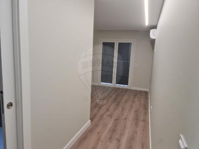 Apartamento alugar em Bairro dos Quatro, Odivelas