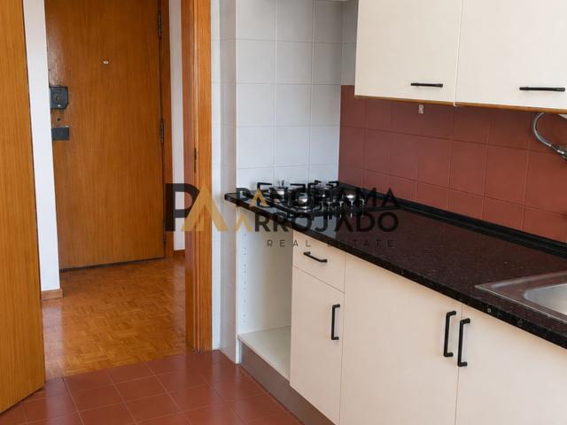 Apartamento venda em Alcaniça, Almada