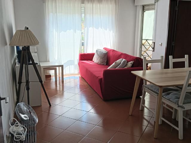 Apartamento alugar em Quarteira, Loulé