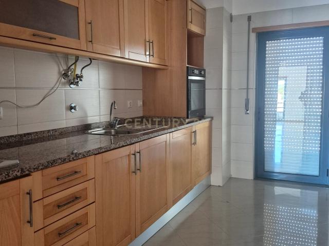 Apartamento alugar em Sesimbra, Setúbal