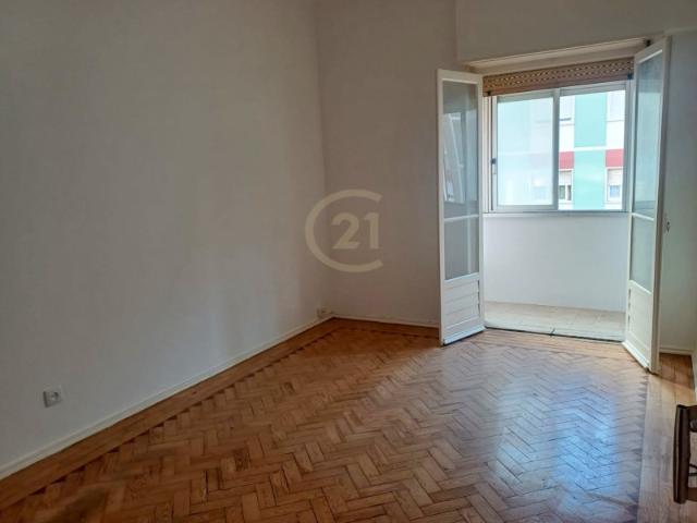 Apartamento venda em Santa Clara, Lisboa