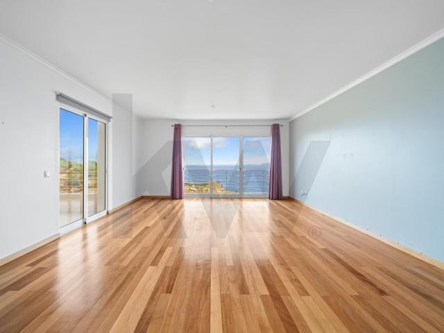 Apartamento venda em Azenha, Santa Cruz