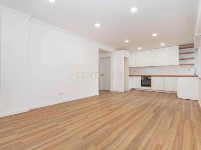 Apartamento venda em Damaia, Amadora