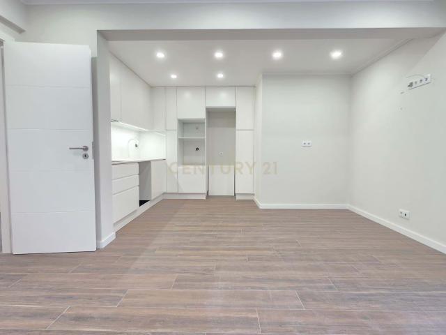 Apartamento venda em Amadora, Lisboa