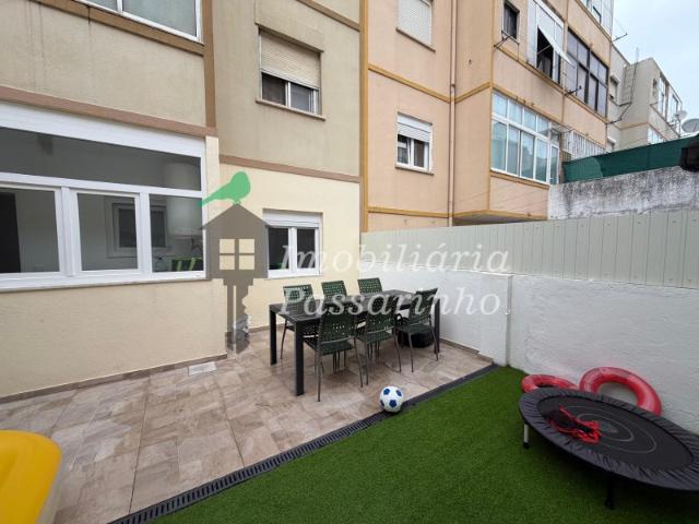 Apartamento venda em Torre da Marinha, Seixal