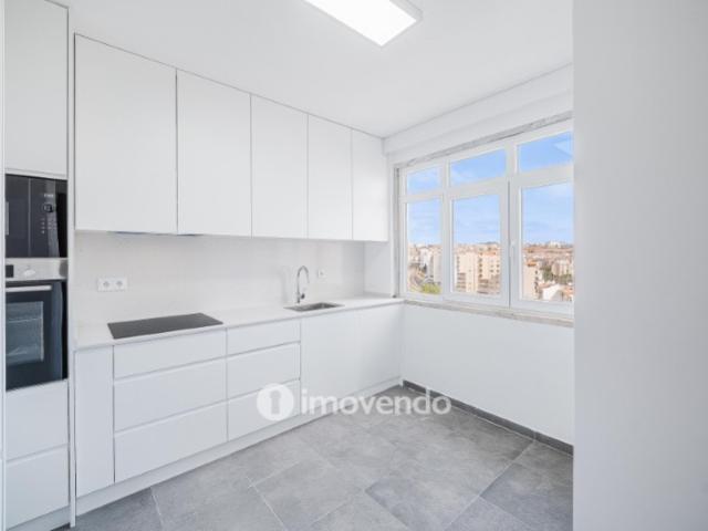 Apartamento venda em Damaia, Amadora