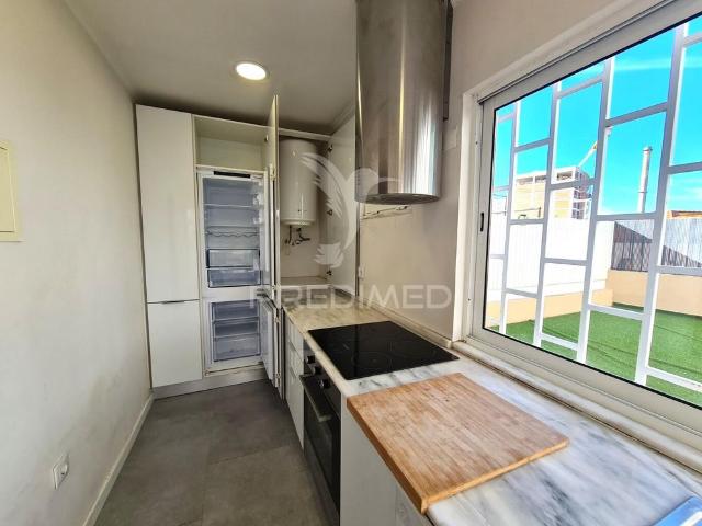 Apartamento alugar em Bairro Ferroviário, Barreiro e Lavradio
