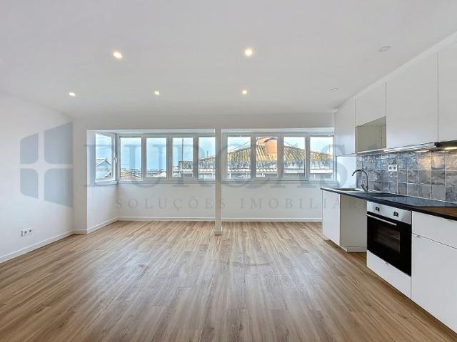 Apartamento venda em Catujal, Santiago Dos Velhos