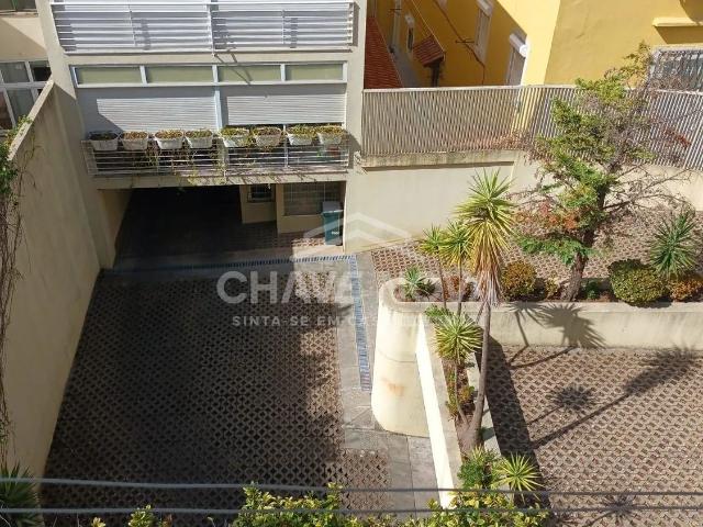 Apartamento alugar em Estrela, Lisboa