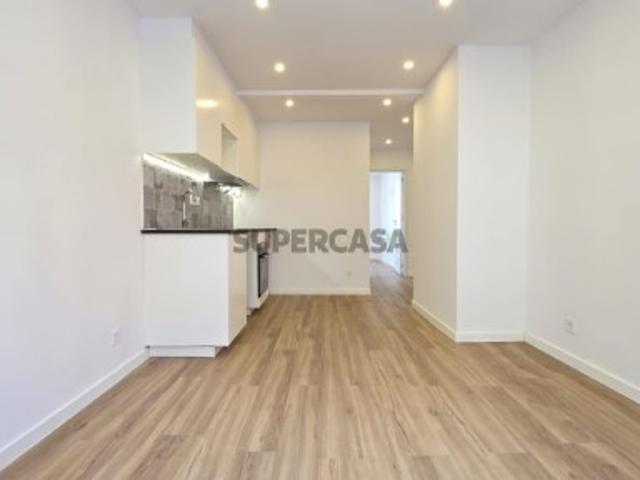 Casa venda em Pombais, Odivelas