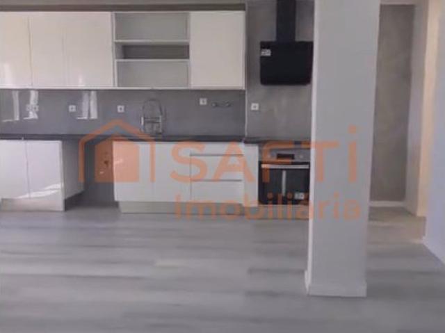 Apartamento venda em Fonte do Lavra, Setúbal