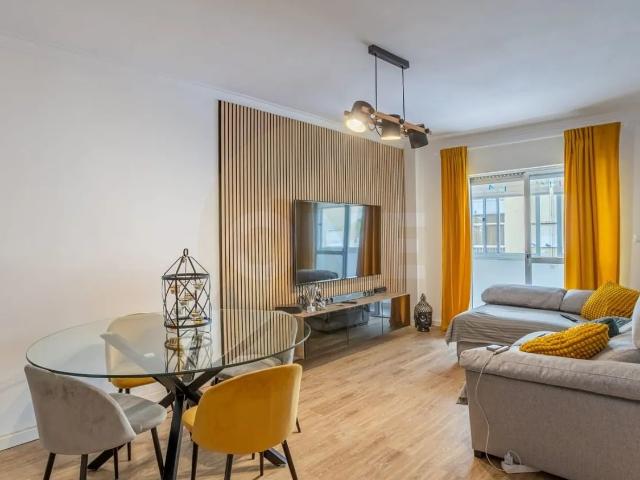 Apartamento venda em Amadora, Lisboa