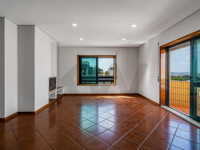 Apartamento venda em Outeiro, Gondomar