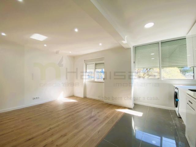 Apartamento venda em Reboleira, Amadora
