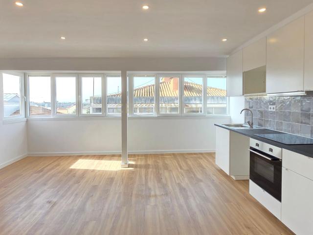 Apartamento venda em Bairro Mucharros, Santiago Dos Velhos