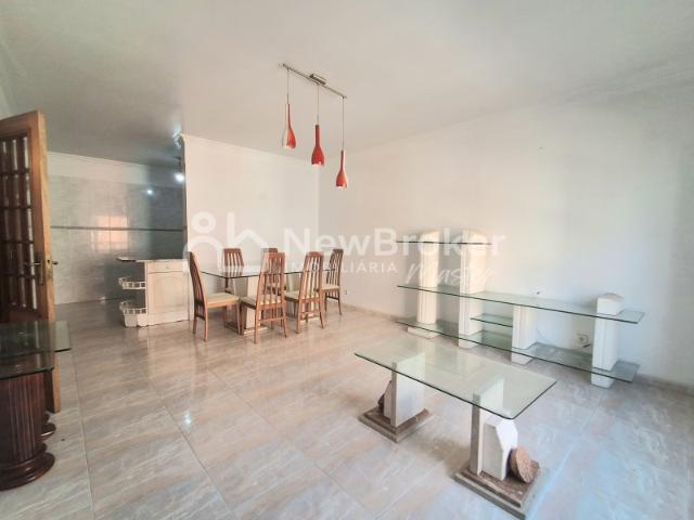Apartamento venda em Tapada das Mercês, Sintra