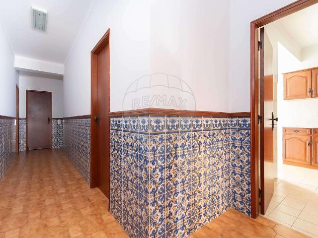 Apartamento venda em Rio Maior, Santarém