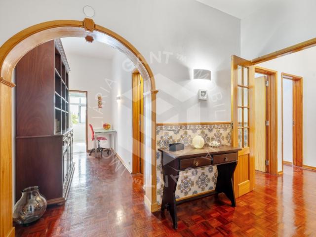 Apartamento venda em Almada, Setúbal