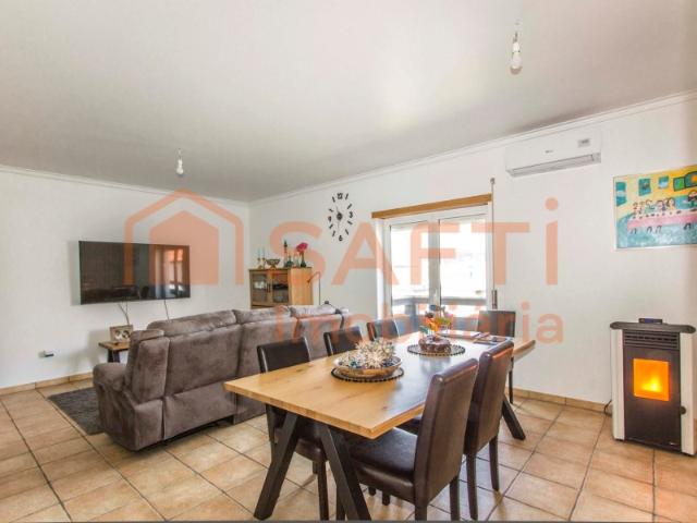 Apartamento venda em Casais de Salir, Caldas Da Rainha