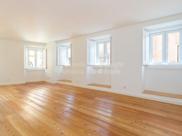 Apartamento venda em Santa Maria Maior, Lisboa