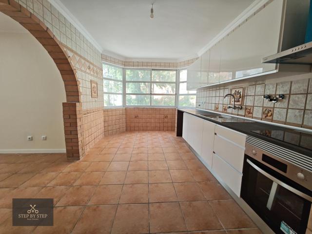 Apartamento venda em Tapada das Mercês, Sintra