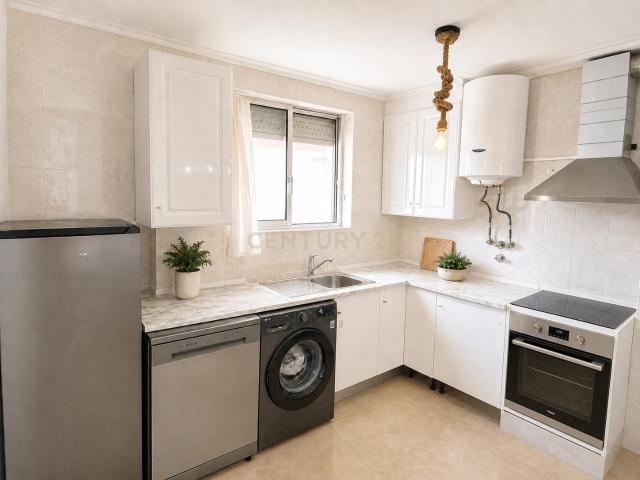 Apartamento venda em Santa Clara, Lisboa