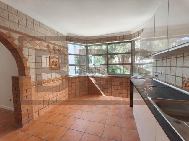 Apartamento venda em Tapada das Mercês, Sintra
