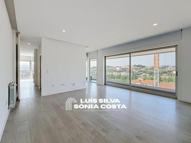 Apartamento venda em Travessas, São João Da Madeira