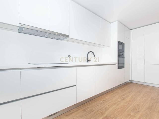 Apartamento venda em Damaia, Amadora