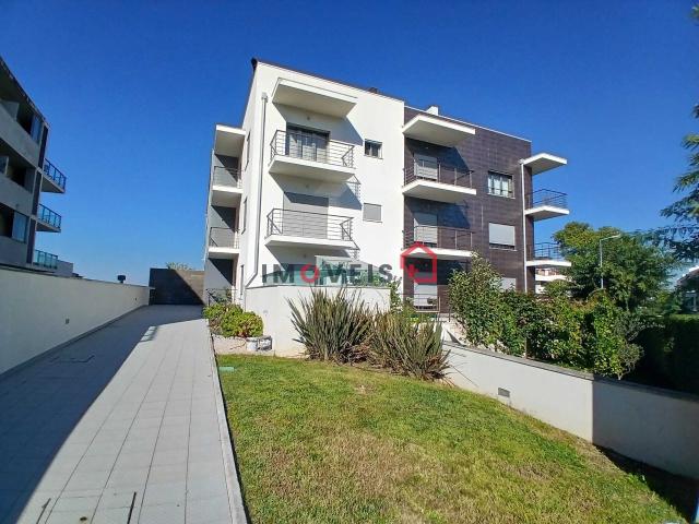 Apartamento alugar em Casal de Santa Clara, Leiria