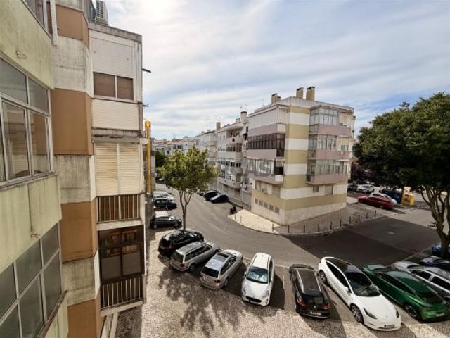 Casa venda em Falagueira, Amadora